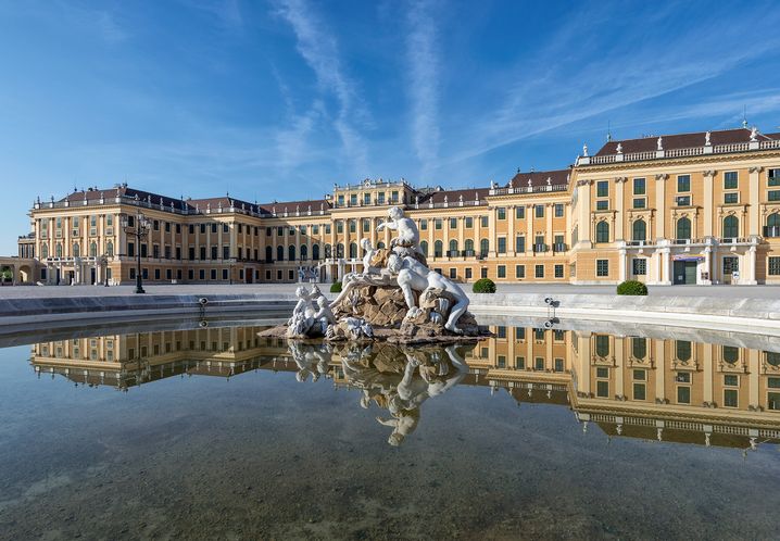 SCHOENBRUNN